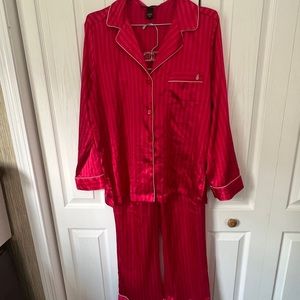 Victoria Secret sleep set